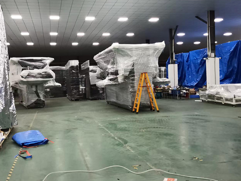 東(dōng)莞某公司(si)重型真空(kong)防雨木箱(xiāng)