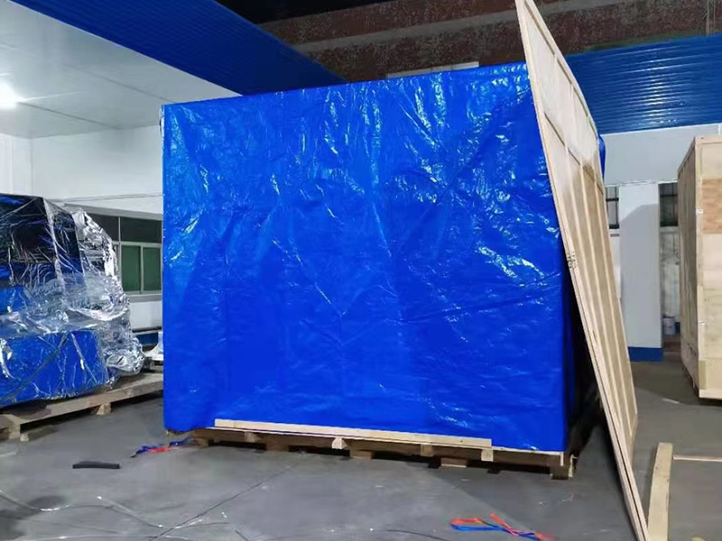 重(zhong)型加固木(mù)箱