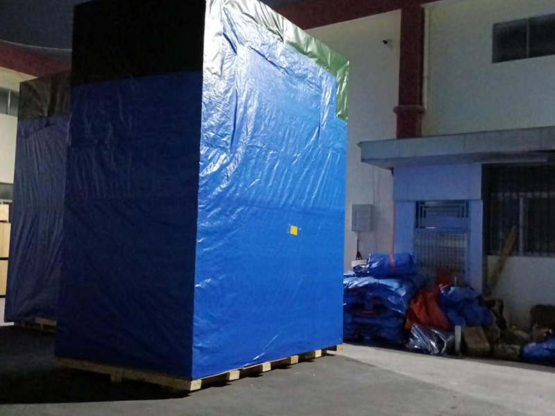 深(shen)圳新能源防(fang)雨真空木箱(xiang)
