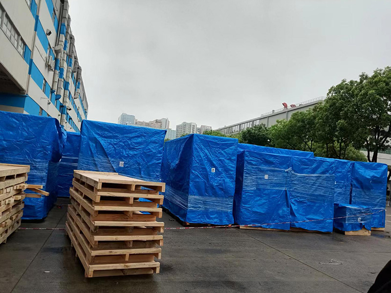 富士康真(zhēn)空防雨木箱(xiāng)