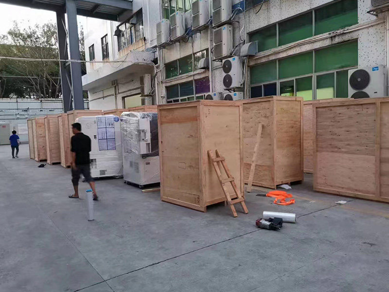 深圳福永出(chu)口設備打包現(xian)場